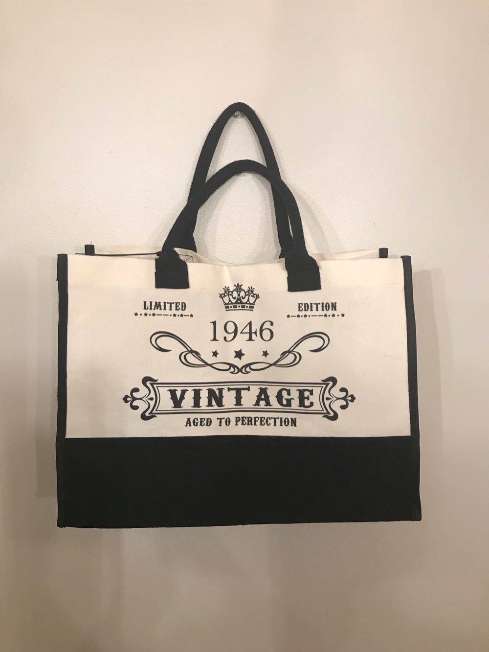 Vintage 1946 tote in Black & Cream 2 pc set